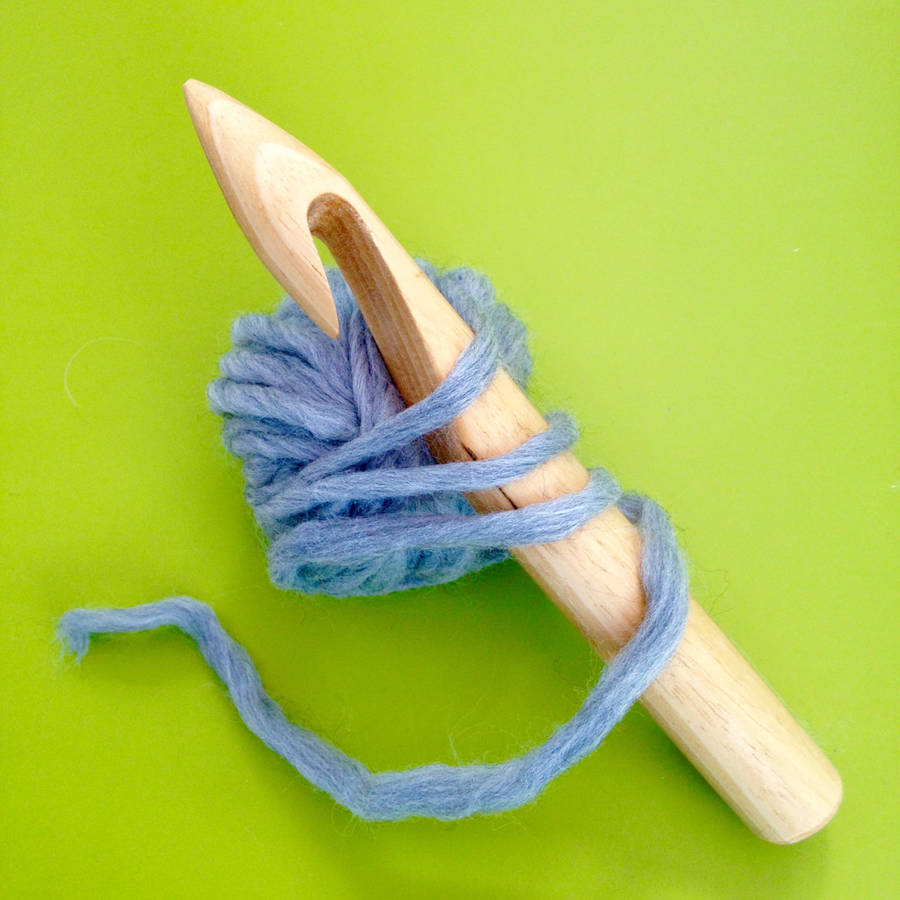 giant-crochet-hook-25mm-size-u-by-wool-couture-notonthehighstreet