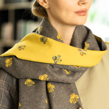 Bee Repeat Pattern Cashmere Blend Woven Jacquard Scarf, 3 of 9