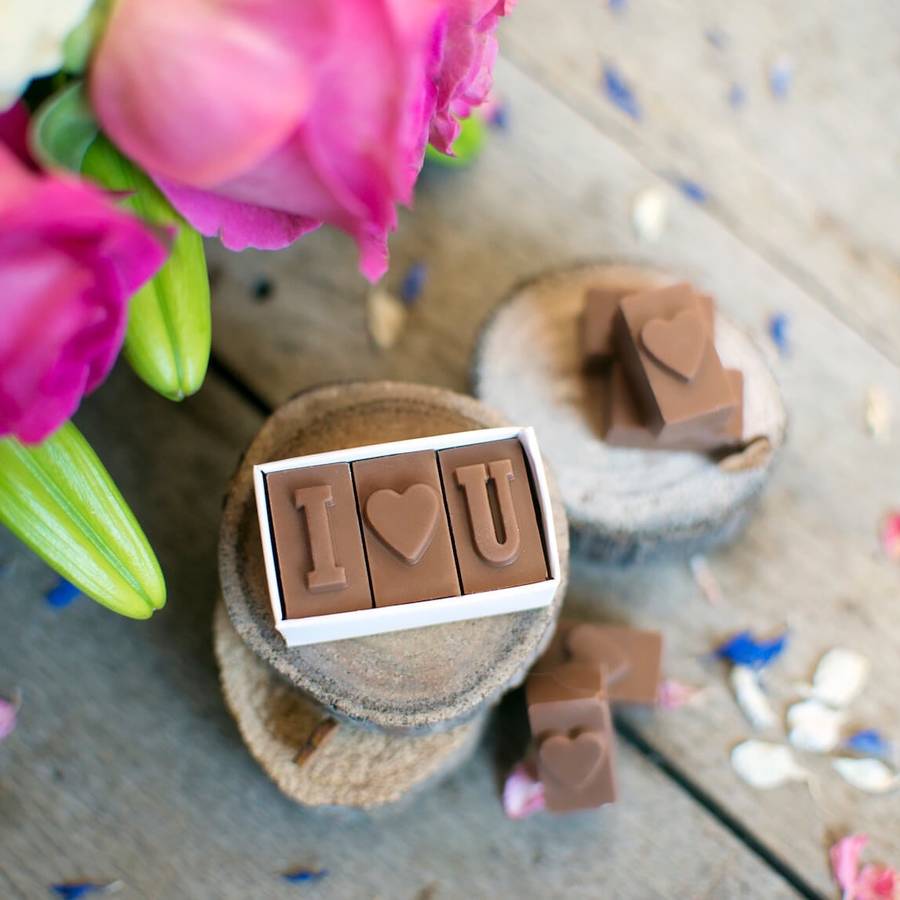 personalised chocolate wedding favours by morse toad