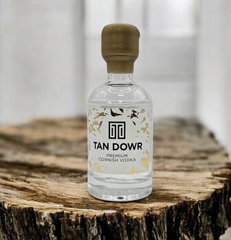 Tan Dowr Premium Cornish Classic Vodka 5cl Miniature, 2 of 5