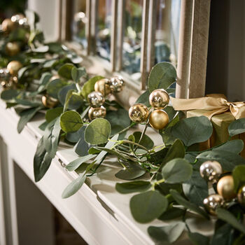 Botanical Beauty Deluxe Eucalyptus Garland, 3 of 6