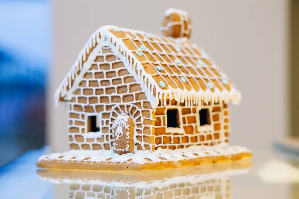 Make Your Own Gingerbread House By The Treat Kitchen