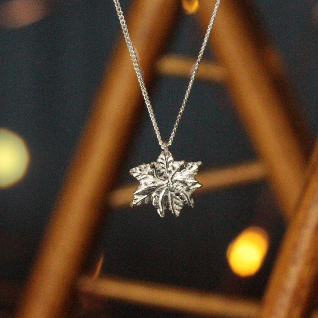 poinsettia necklace