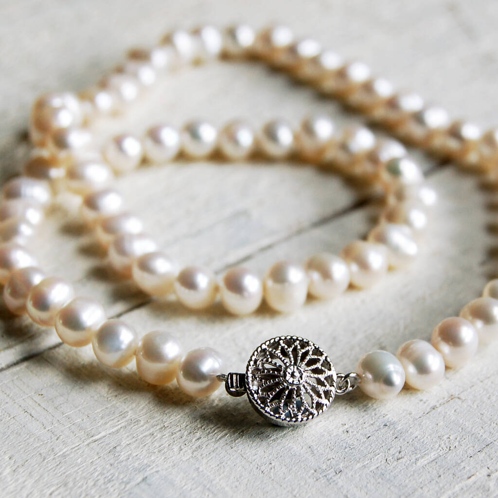 Antique and Vintage Bracelet and Necklace Clasp Types | Topazery | Jewelry  clasps, Vintage bracelets, Antique bracelets