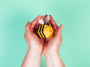Create Your Own Buzzy Bee, 3 of 4