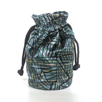 Peak Pattern Velvet Bucket Bag, 4 of 4