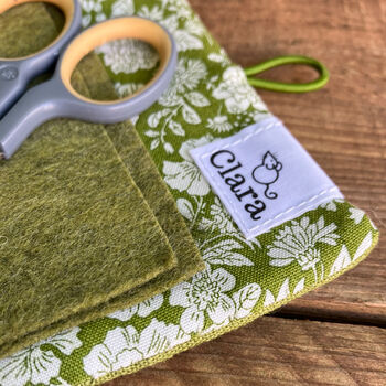 Green. Needle/Pins Case, 7 of 7