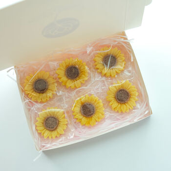 'Sunflower' Allure Traditional Thai Desserts, 9 of 9