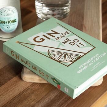 Premium Engraved Wreath Botanical Gin, 7 of 10