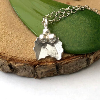 Personalised Sterling Silver Holly And Initial Star Christmas Necklace, 3 of 12