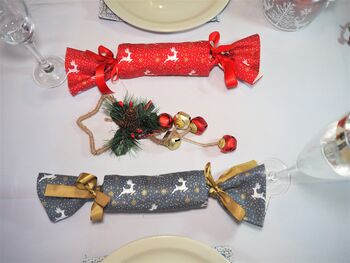 Red Deer Reusable Pullable Christmas Crackers, 4 of 5