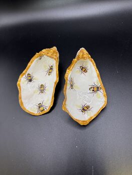 Bee Print Oyster Shells, 2 of 3