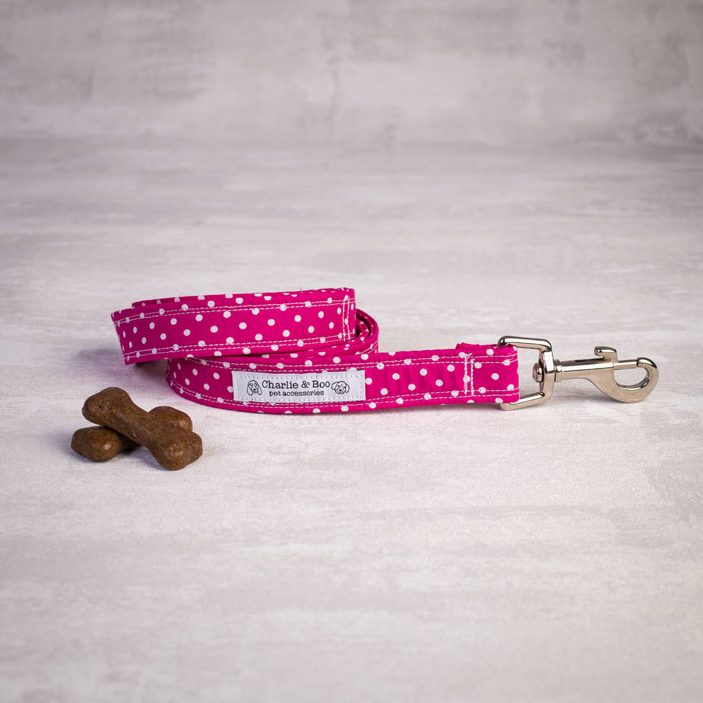 pink dog collar and lead/leash set by charlie and boo