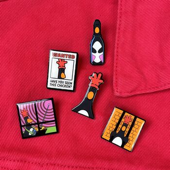 Wallace And Gromit | Feathers Mcgraw Head Enamel Pin Badge, 2 of 3