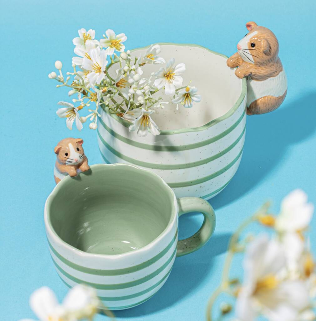 Peeking Guinea Pig Planter, 1 of 3