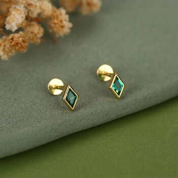 Sterling Silver Emerald Green Cz Rhombus 16 G Flat Back Labret Earrings, 2 of 11