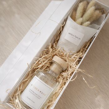 Dried Flower Reed Diffuser Garden Rose, 2 of 4