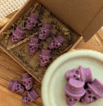 Toffee Apple Skull Shaped Wax Melts For Halloween, 4 of 7