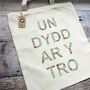 Un Dydd Ar Y Tro Welsh Tote Bag, thumbnail 3 of 10