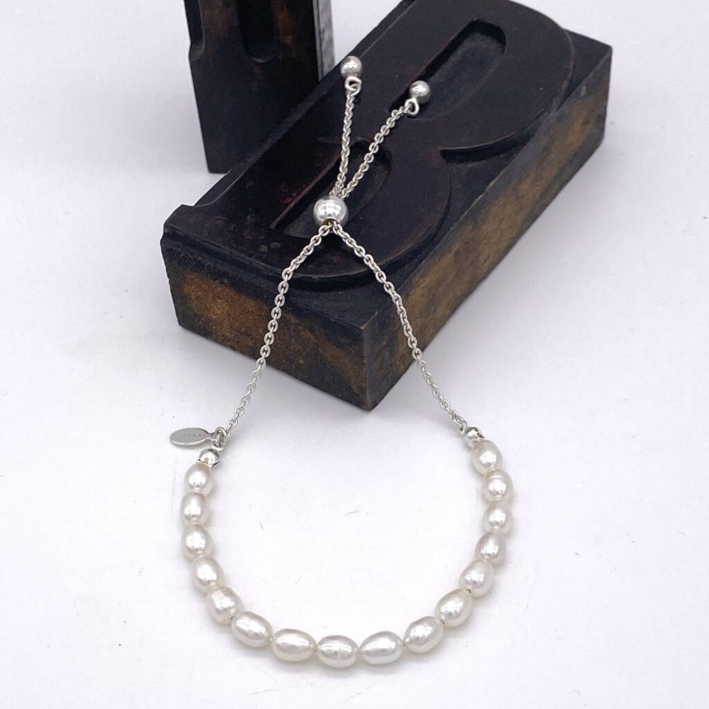 Buy Freshwater Pearl Bracelet, Adjustable Pearl Bracelet, Single Freshwater Pearl  Bracelet Online in India - Etsy
