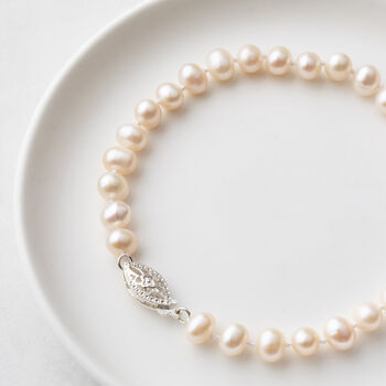 Vintage Style Pearl Bracelet, 5 of 9