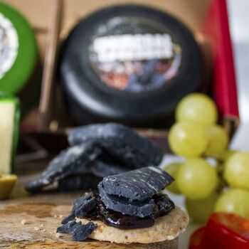 'Best Sellers' Truckle Trio Selection Gift Box, 12 of 12