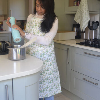 Personalised Linen Buttercups Apron, 4 of 9