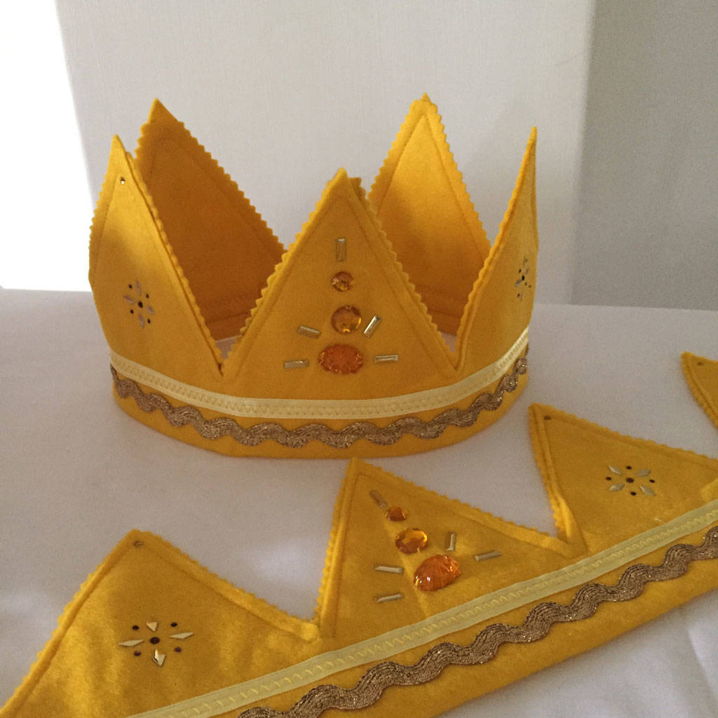 Dress Up Crown By SplendidDressingUpBox