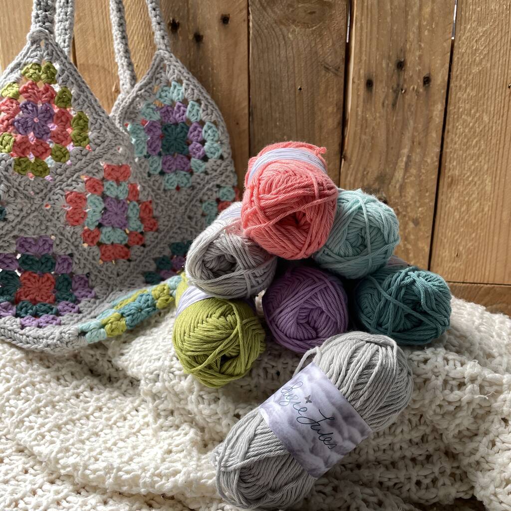 Granny Square Bag Crochet Kit, 1 of 3