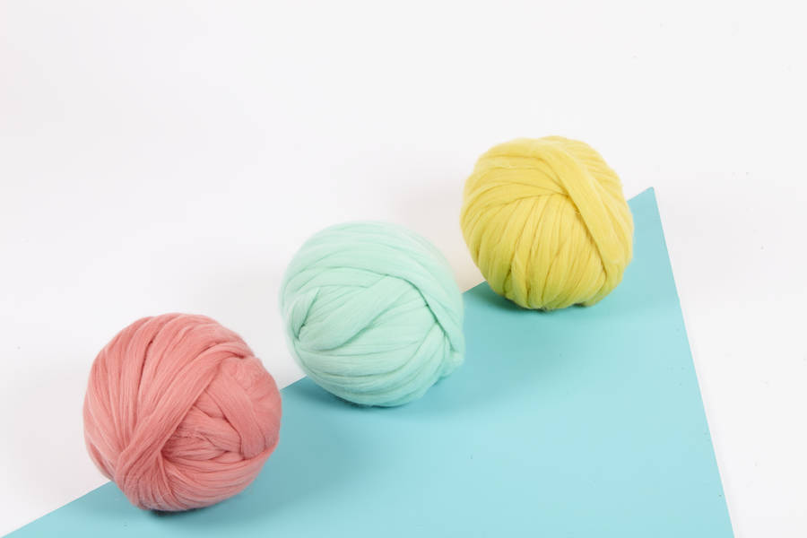 giant crochet hook 25mm size u by wool couture