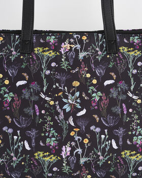 Wilderness Large Black Grab Tote, 3 of 7