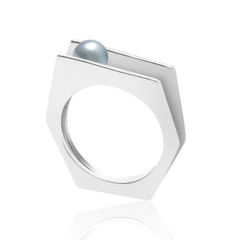 Silver Ring With Grey Pearl Alvaro, 2 of 5