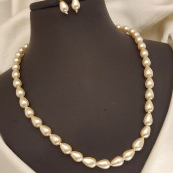 Golden Oval Shape Classic Diana Wedding Pearl Necklace And Earring Set, 2 of 2