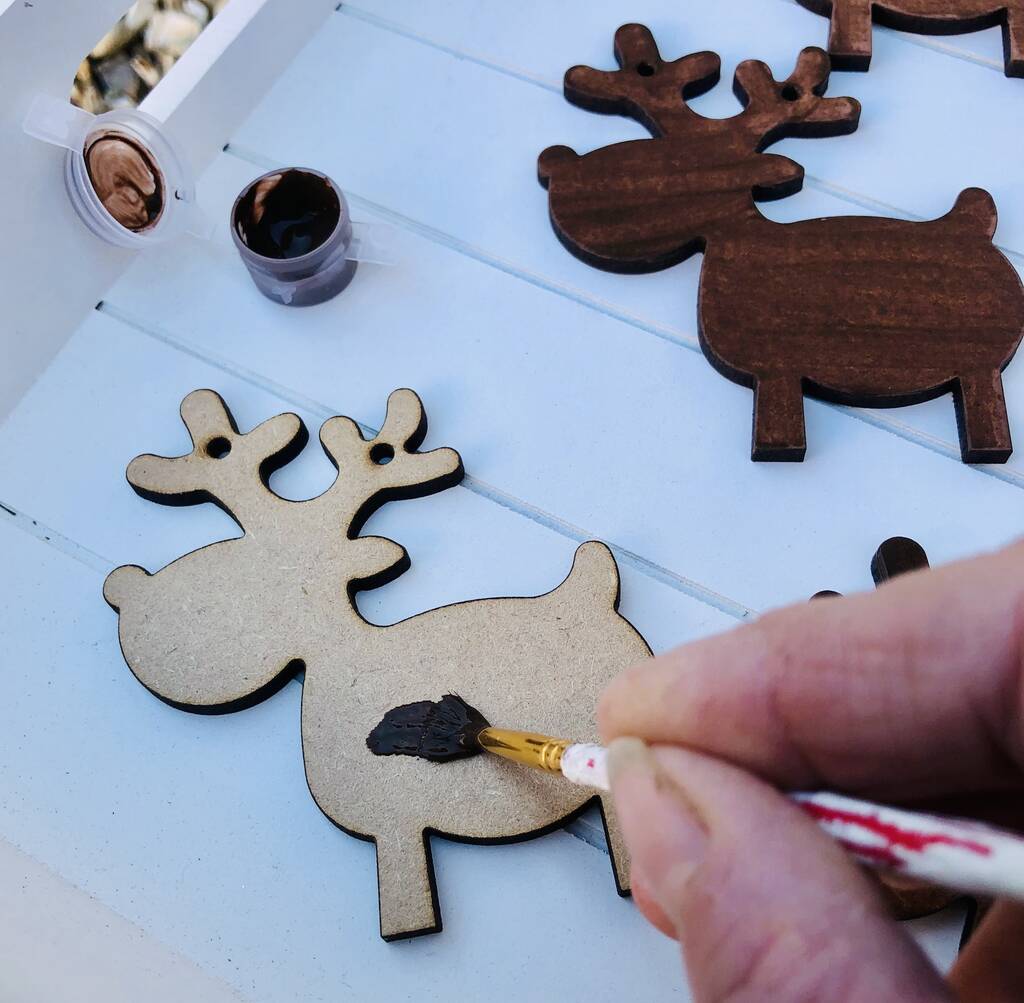 Personalised Reindeer Bunting Wooden Paint Craft Kit, 1 of 8