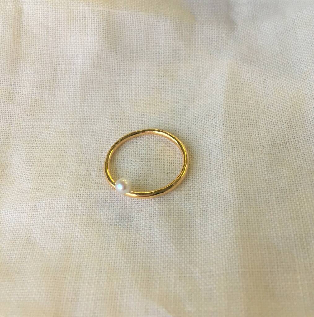 floating pearl ring by rebecca gladstone jewellery