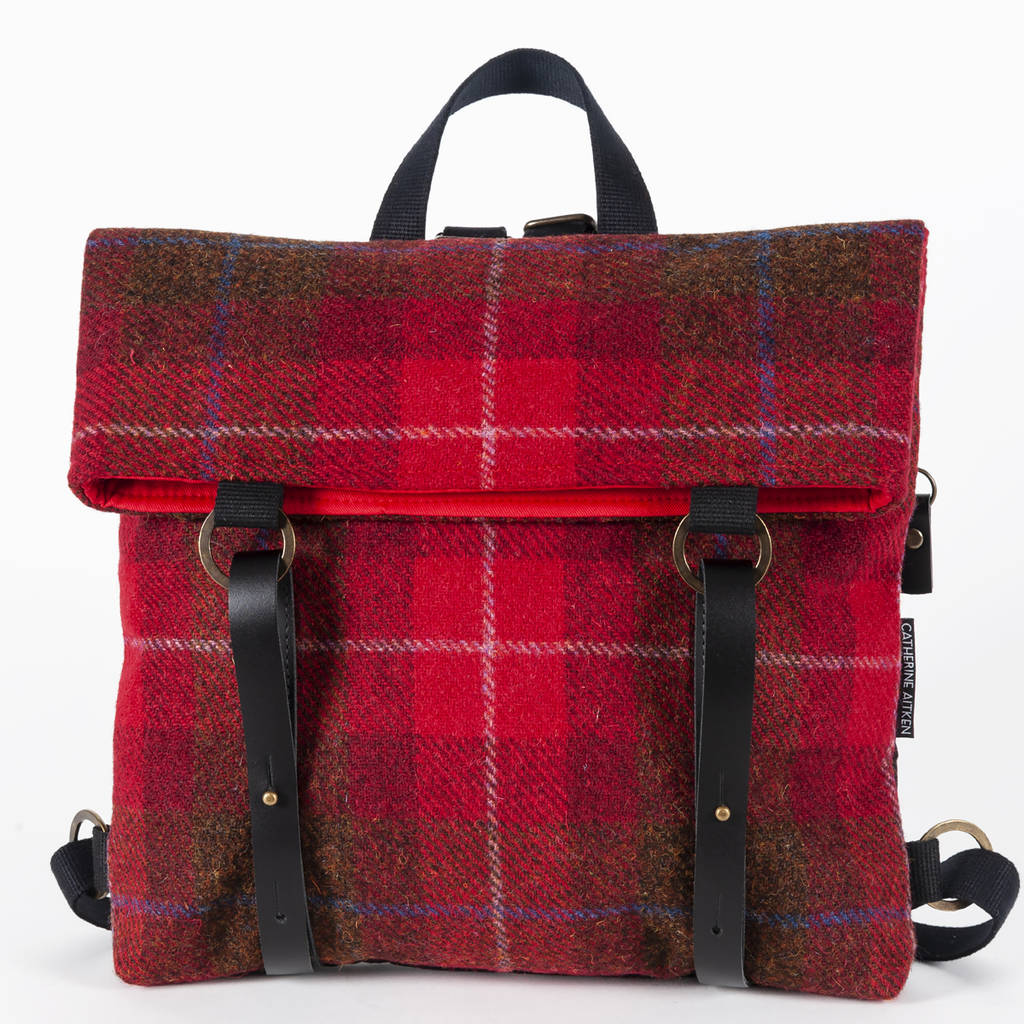 red herring backpack