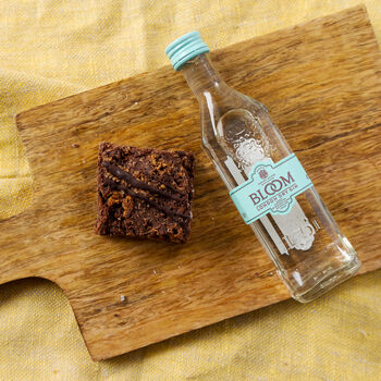 Honeycomb Brownie And Gin Bag, 3 of 3