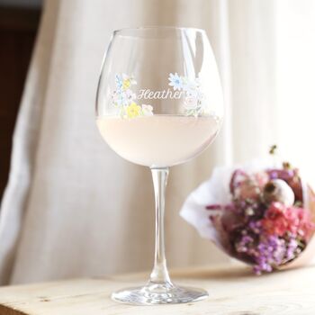 Personalised Floral Bee Gin Glass, 3 of 3