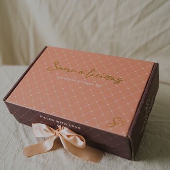 Luxurious Handmade Marshmallow S'mores Kit, 2 of 5