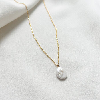 Freshwater Teardrop Pearl 18k Gold Necklace, 3 of 3