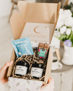 Mum Candle Pamper Gift Box, 5 of 10