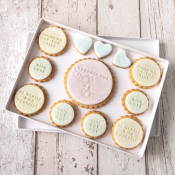 Personalised Hug In A Biscuit Box Of 12 Iced Biscuits, 2 of 4