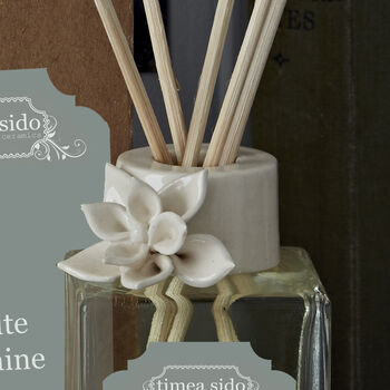 Reed Diffuser Set With Handmade Ceramic Flower Collar, 9 of 10