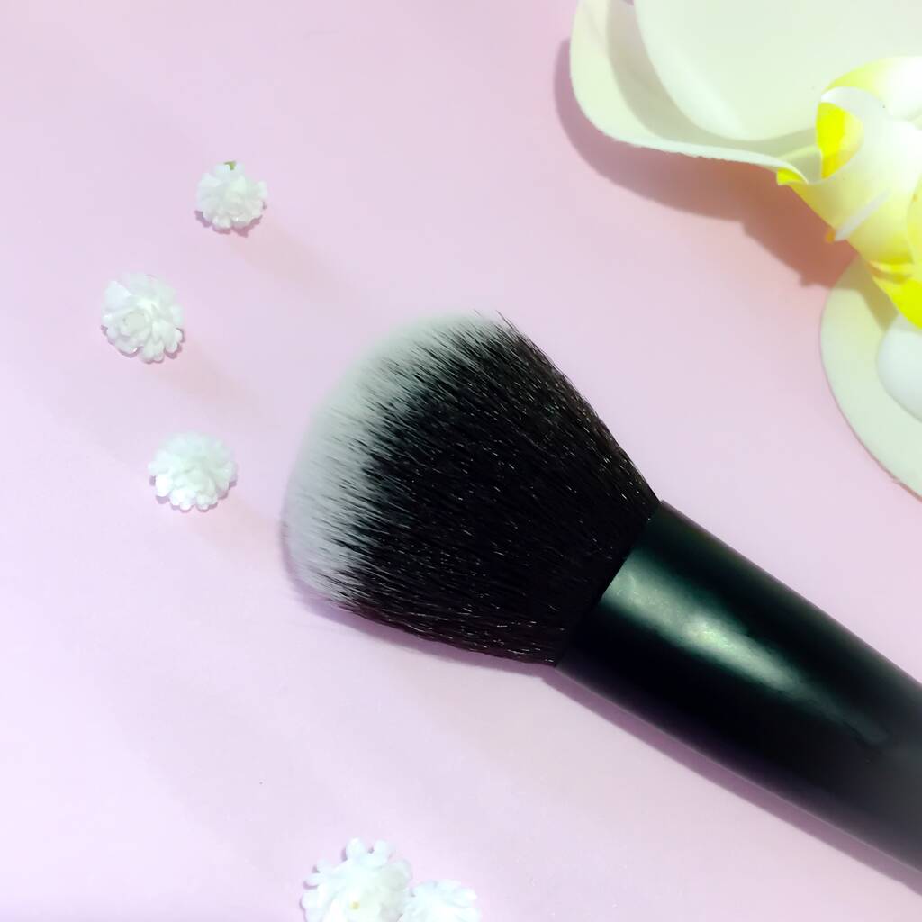 Flawless Contour Blending Brush By Flawless