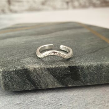 Silver Wave Hammered Adjustable Toe Ring, 2 of 5