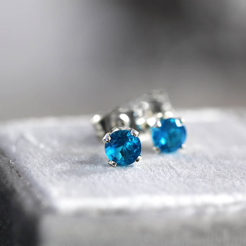 apatite stud earrings