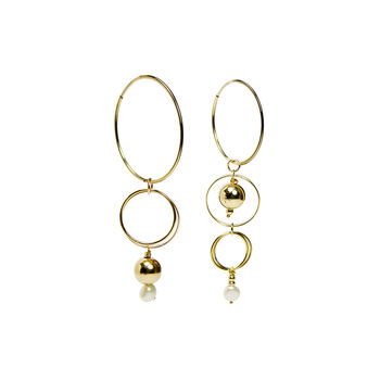 Melanie Mismatched Gold Fill And Pearl Hoop Earrings, 2 of 3