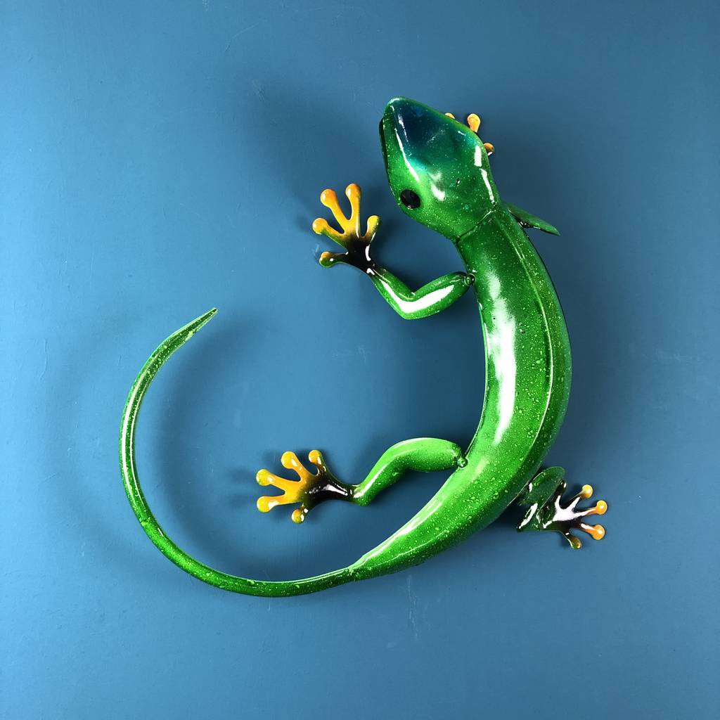 large gecko garden wall art