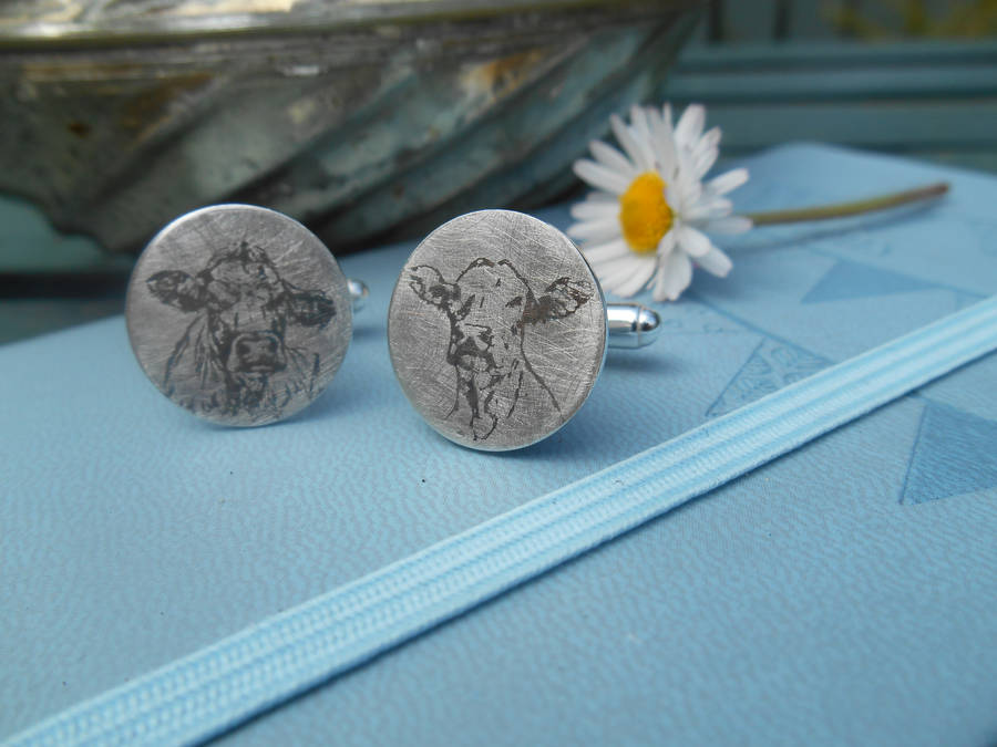 Image of Handcrafted Silver 'Looking At Moo' Cow Cufflinks, Silver
