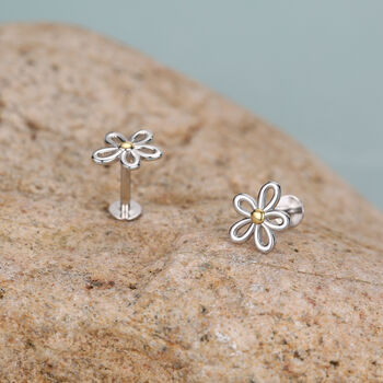 Sterling Silver Two Tone Daisy 16 G Flat Back Labret Earrings, 6 of 12
